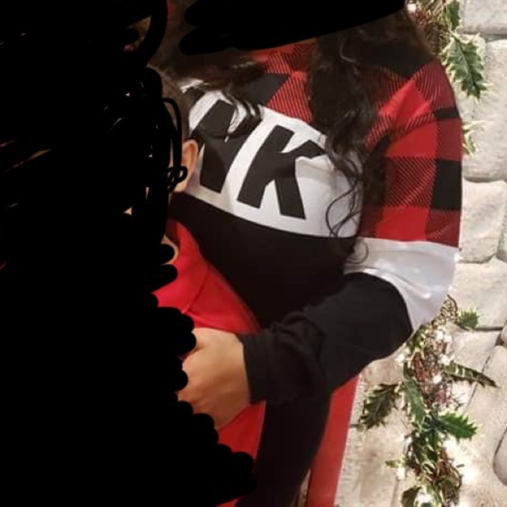 ISO! Buffalo plaid crew!